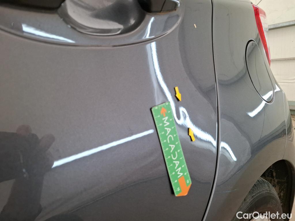  Toyota  Yaris TOYOTA  Hybride 5p Berline 1.5 VVT-I HYBRID France Business #24