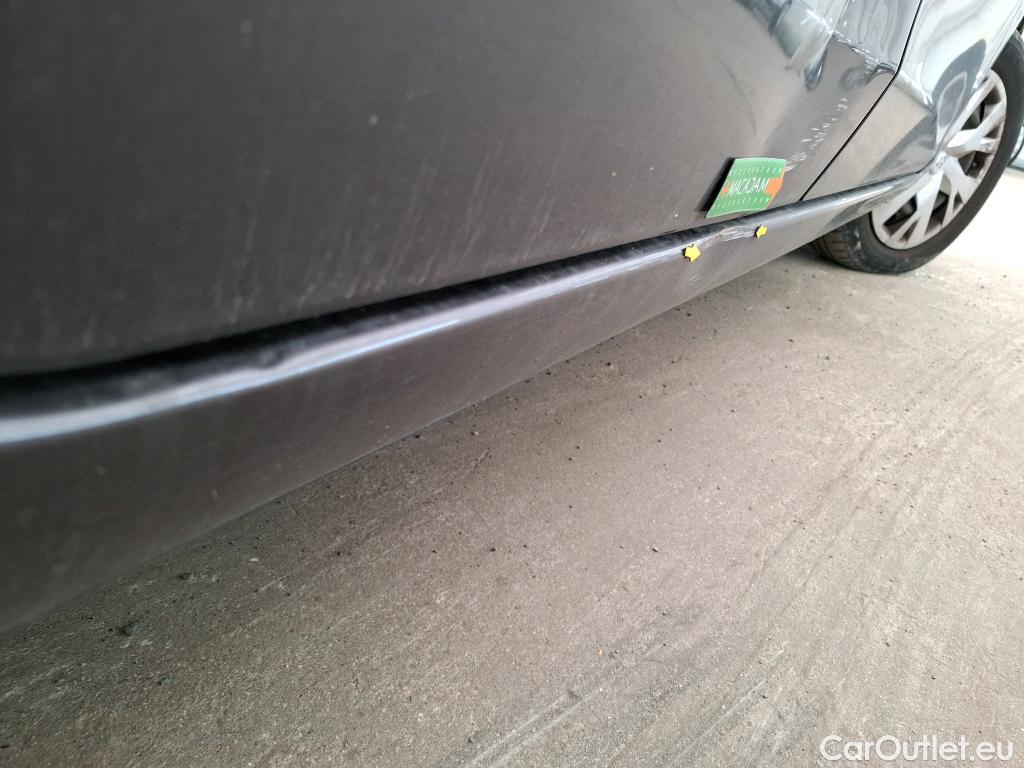  Toyota  Yaris TOYOTA  Hybride 5p Berline 1.5 VVT-I HYBRID France Business #11