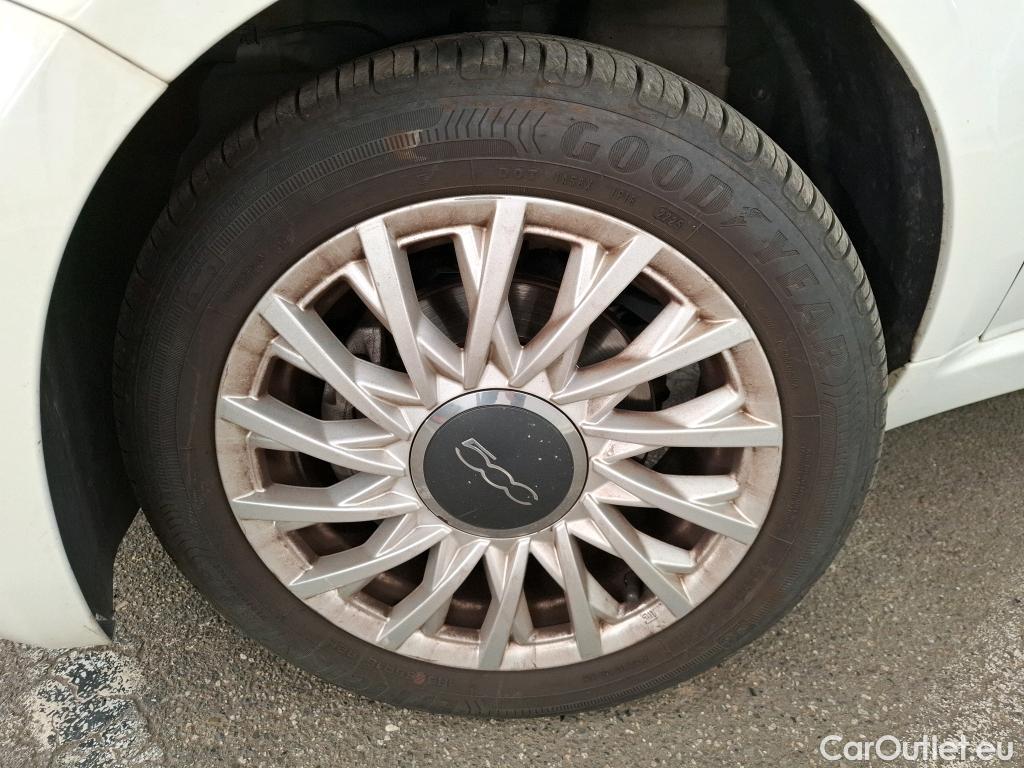  Fiat  500 FIAT   2015  3P  Berline Hybrid 10 BSG 70 ch Dolcevita #26