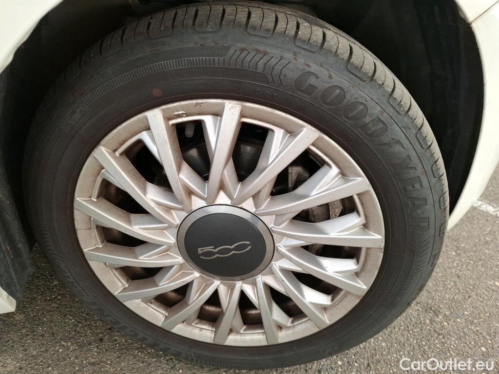  Fiat  500 FIAT   2015  3P  Berline Hybrid 10 BSG 70 ch Dolcevita #39