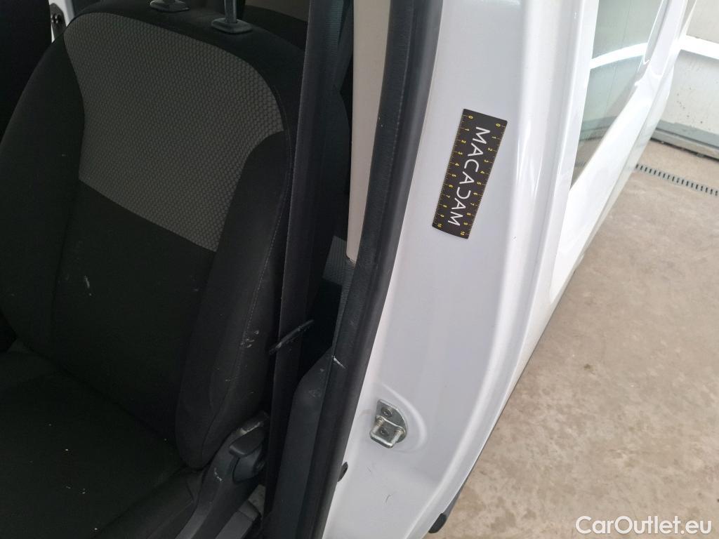  Renault  Kangoo  Express Maxi Grand Confort - Cab. Appr. 1.5 dCi 90CV BVM5 E6 #112