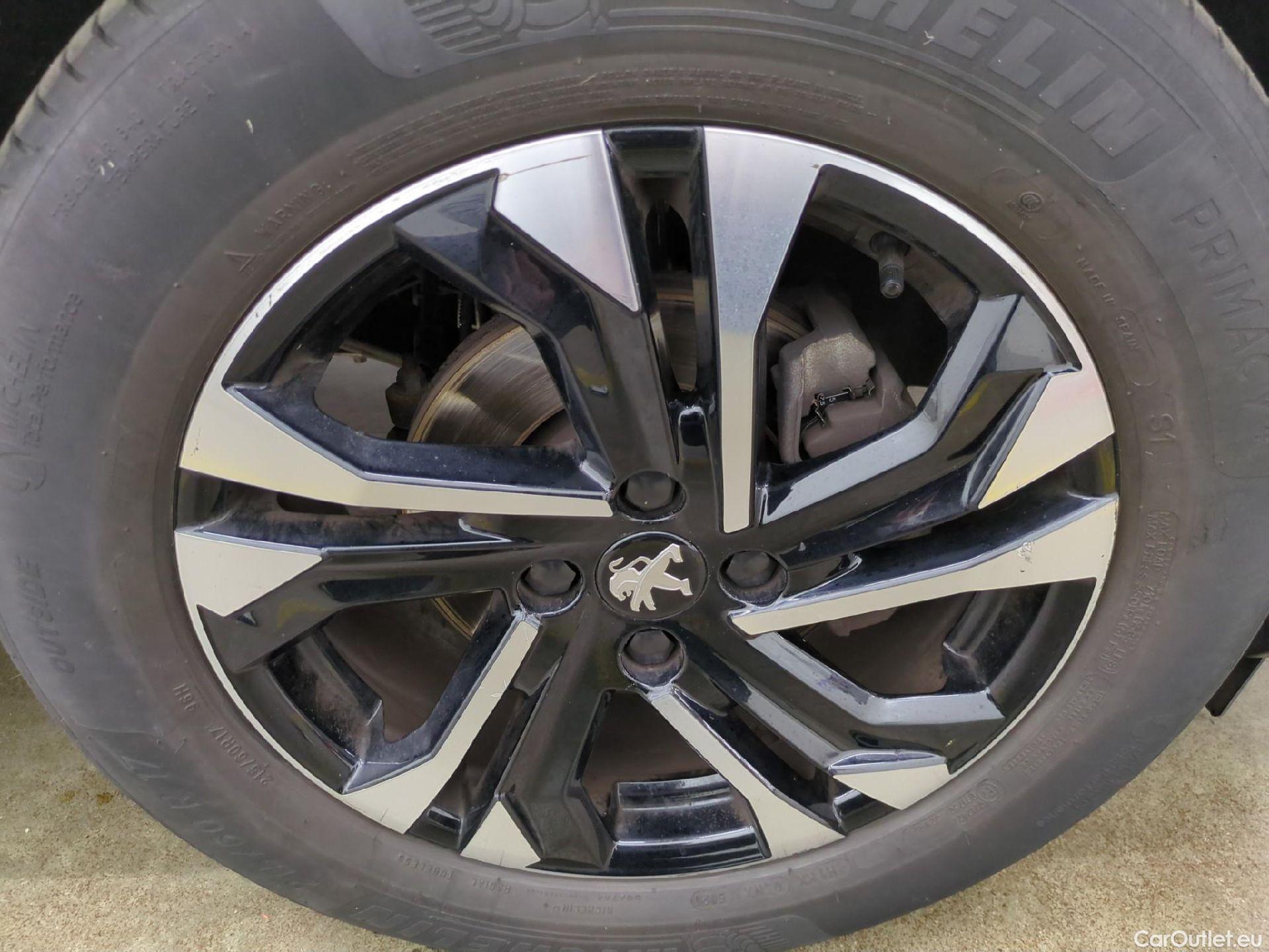 Peugeot  2008  Allure Business 1.2 PureTech 130CV BVM6 E6d #6