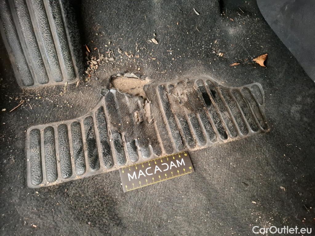  Renault  Clio RENAULT  Société VU 5p Berline Air Medianav dCi 75 - 18 #1