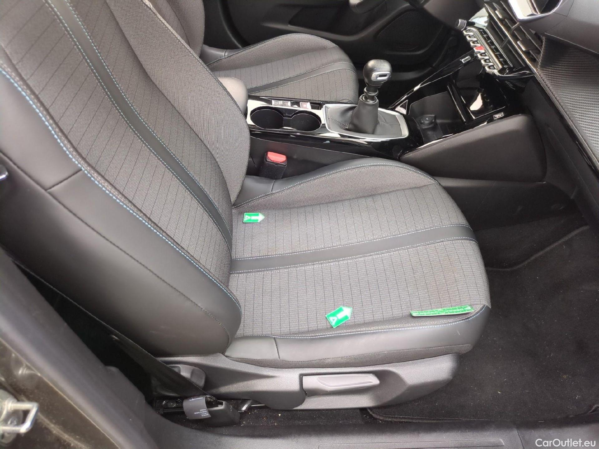  Peugeot  2008  Allure Business 1.2 PureTech 130CV BVM6 E6d #3