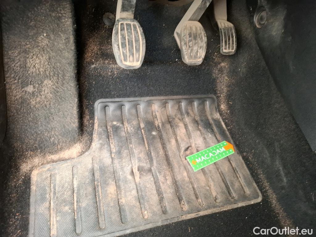  Peugeot  208  Premium 1.5 HDi 100CV BVM6 E6d #3