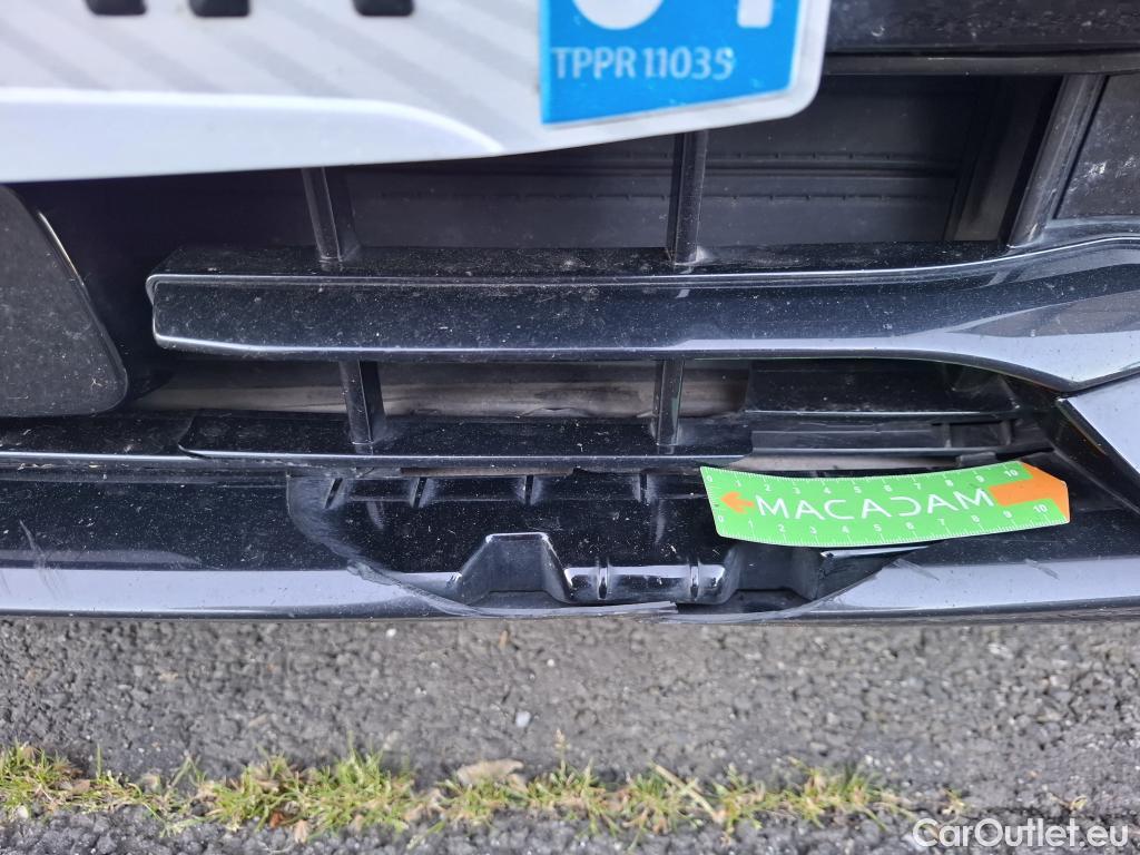  Bmw  Serie 1 Série 1 Berline 120 i Edition Sport 2.0 180CV BVA7 E6d #25