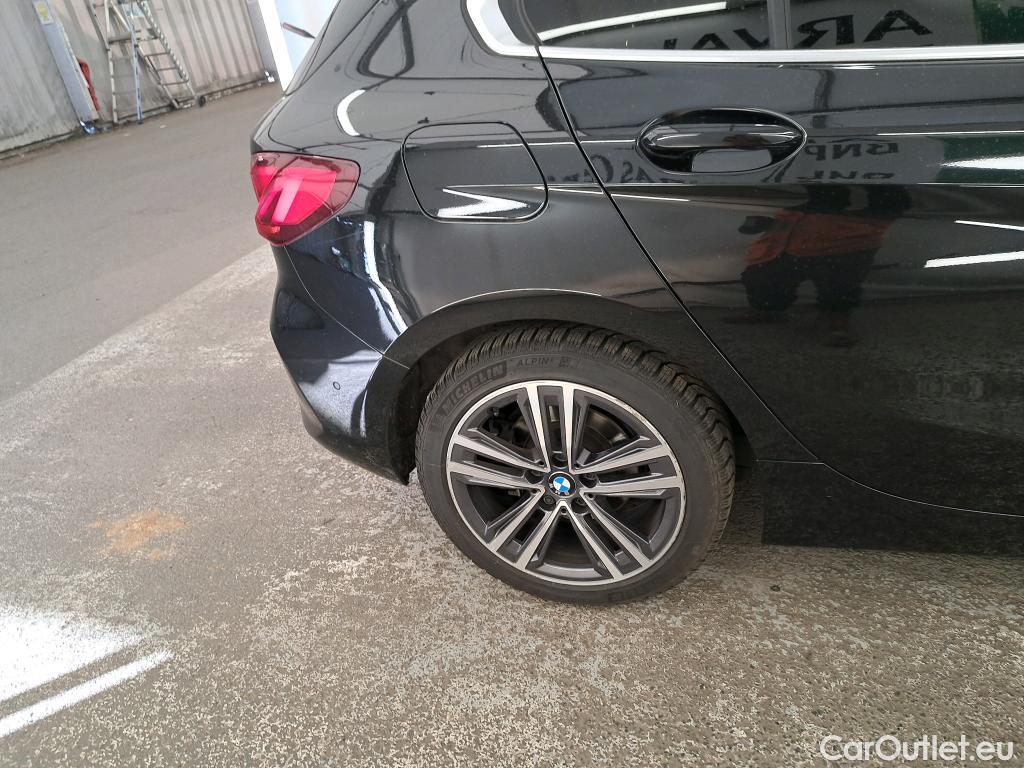  Bmw  Serie 1 BMW Série 1 / 2019 / 5P / Berline 1.5 116I Business Design #17