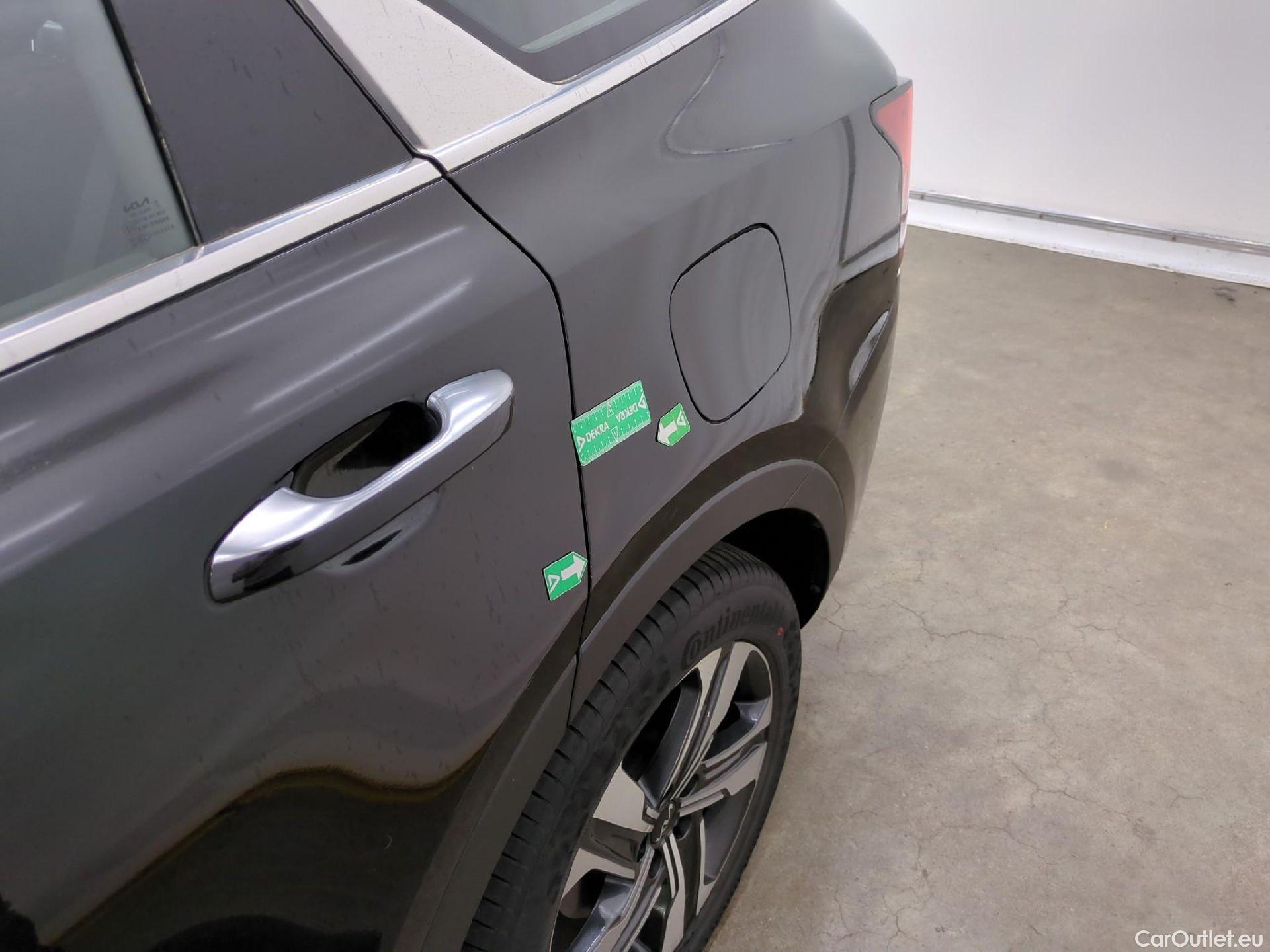  KIA  Sorento KIA  / 2020 / 5P / SUV 1.6 T-GDI PHEV 4WD ACTIVE AUTO 7-SEATS #44
