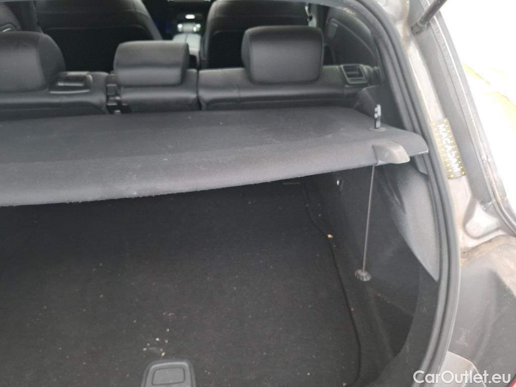  Mercedes  A-Klasse MERCEDES-BENZ Classe A Compact / 2018 / 5P / Berline A 180 d Business Line 7G-DCT #8