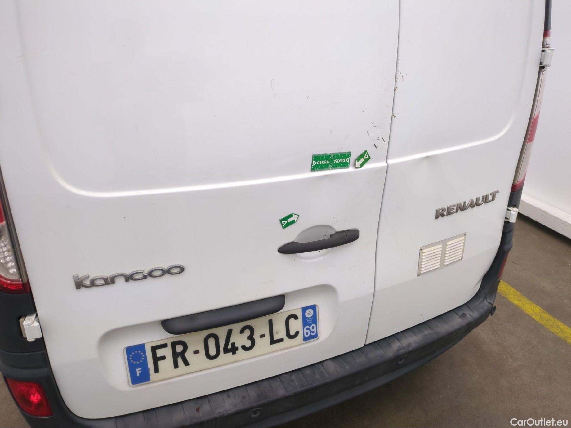  Renault  EXPRESS RENAULT Kangoo  / 2013 / 4P / Fourgonnette Confort TCe 115 #74