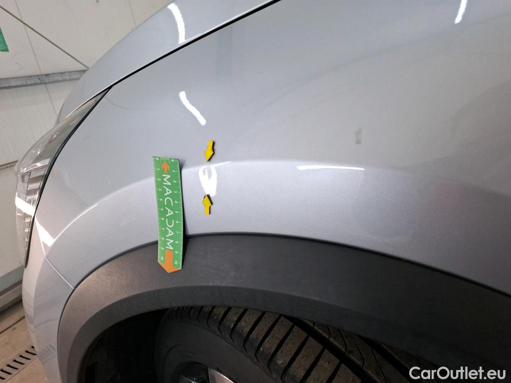  Renault  Captur RENAULT  / 2019 / 5P / SUV Intens E-Tech hybride recharg 160 - 21 #26