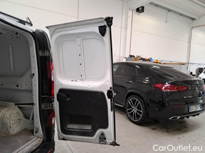  Renault  Trafic RENAULT  / 2019 / 4P / FURGONE FG L1 H1 T29 ENERGY DCI 145 ICE #121