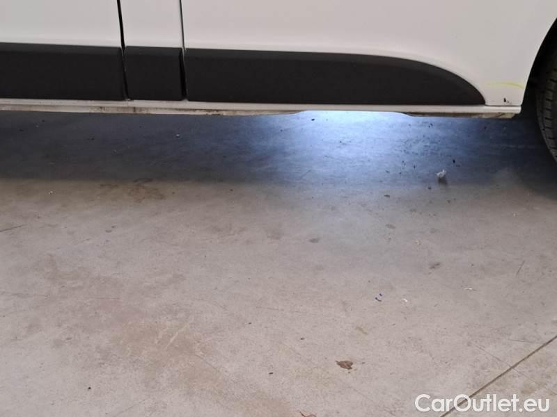  Renault  Trafic RENAULT  / 2019 / 4P / FURGONE FG L1 H1 T29 ENERGY DCI 145 ICE #48