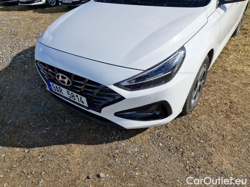  Hyundai  i30   cw (PD)(2017->)  kom.1.0TGDI 120 Smart #17