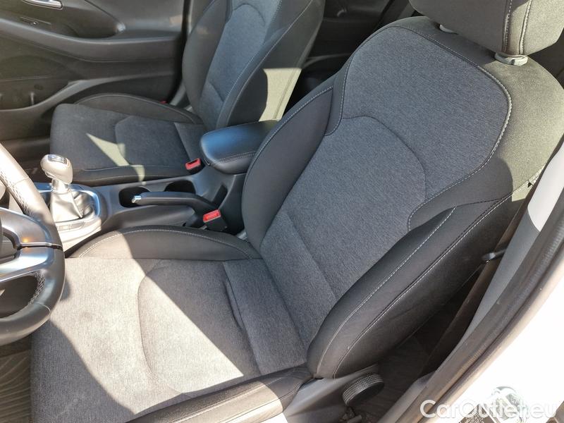  Hyundai  i30   cw (PD)(2017->)  kom.1.0TGDI 120 Smart #15