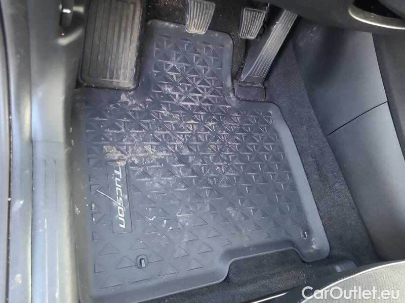  Hyundai  Tucson   (NX)(2020) Tuc.1.6TGDI 118 20 Years 5d #3