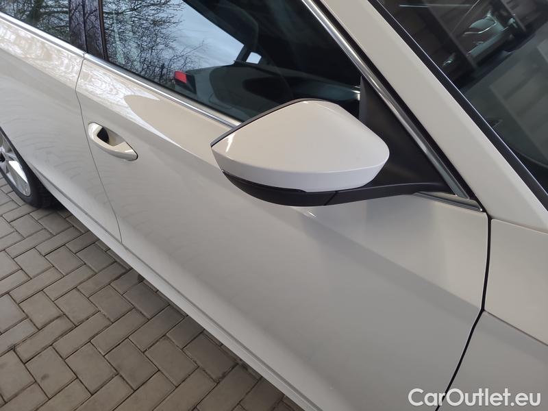  Skoda  Octavia  Combi (NX3)(2020) Oct.Combi 2.0TDI 85 Style #12