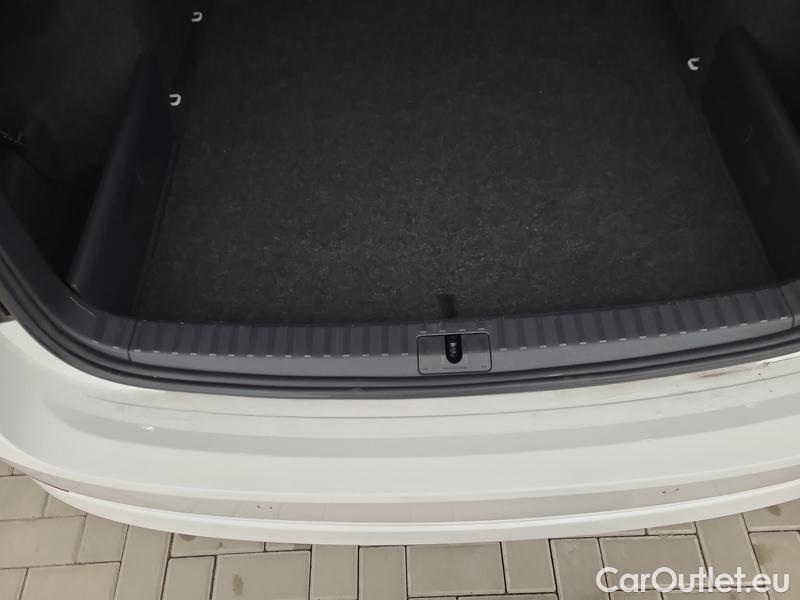  Skoda  Octavia  Combi (NX3)(2020) Oct.Combi 2.0TDI 85 Style #10