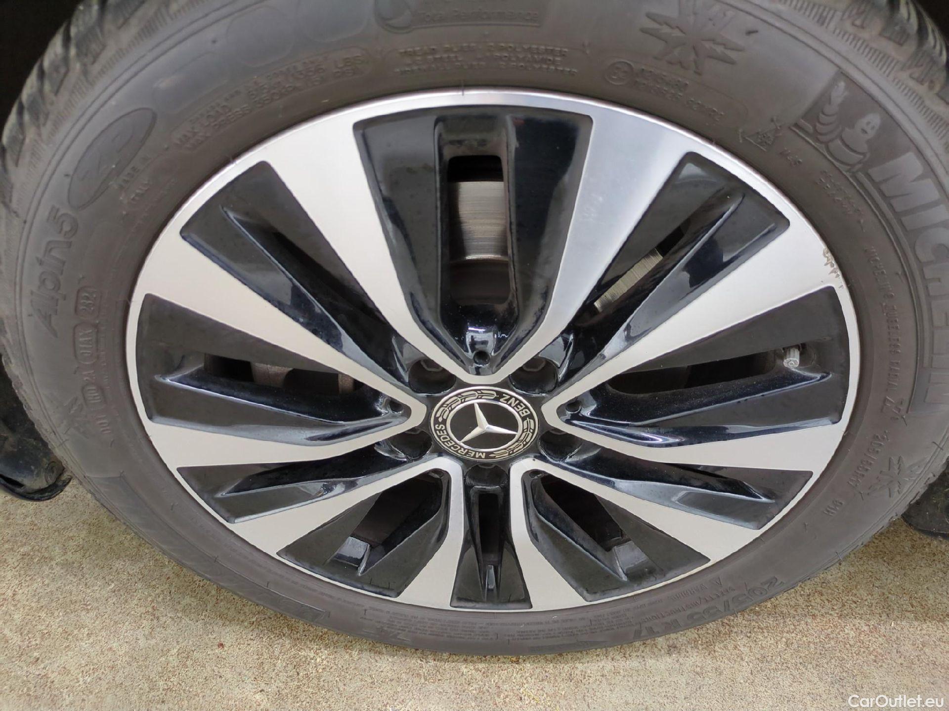  Mercedes  A-Klasse MERCEDES-BENZ Classe A Berline / 2018 / 4P / Berline A 180 d Business Line #5