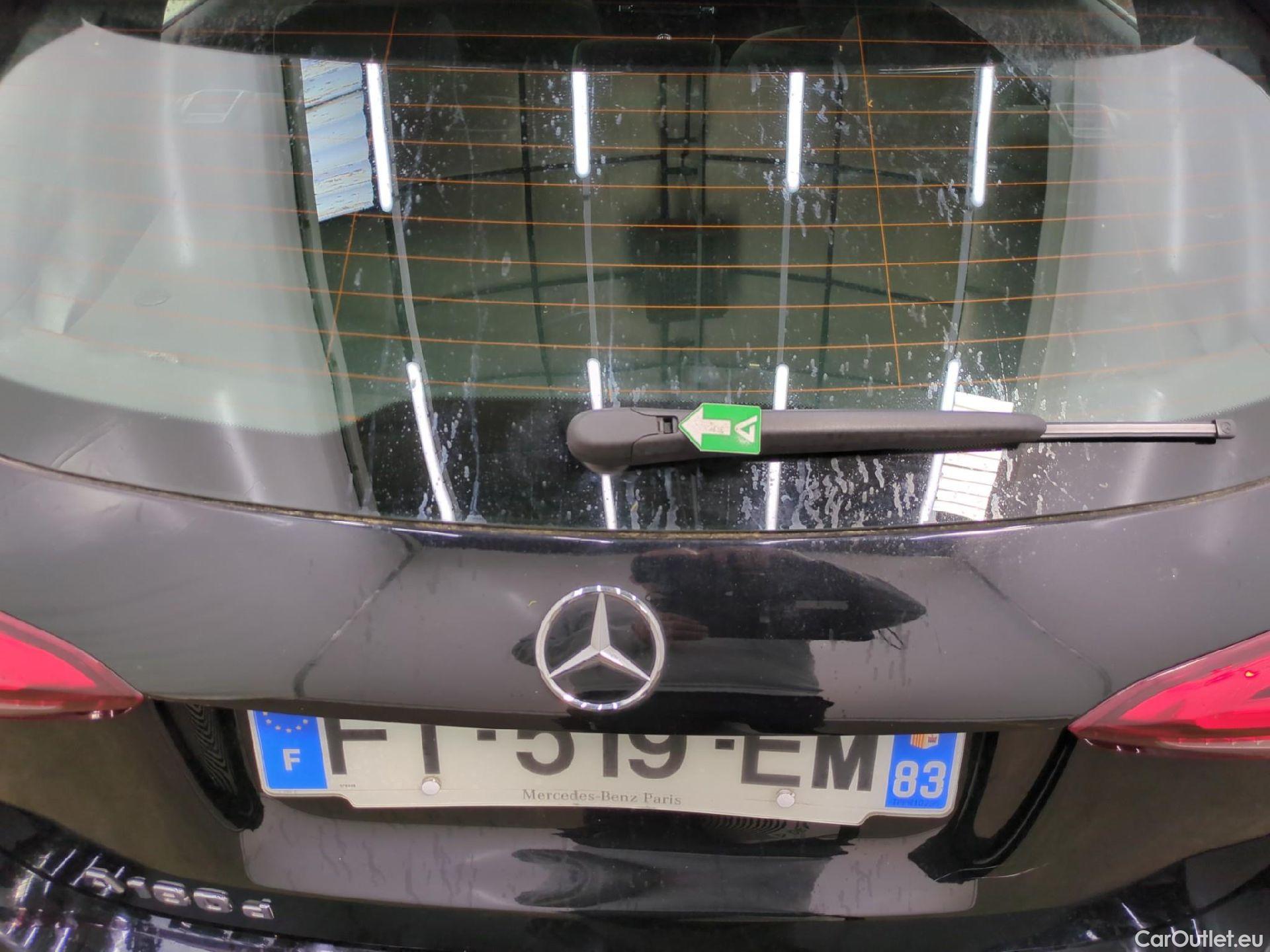  Mercedes  A-Klasse MERCEDES-BENZ Classe A Compact / 2018 / 5P / Berline A 180 d Business Line #35