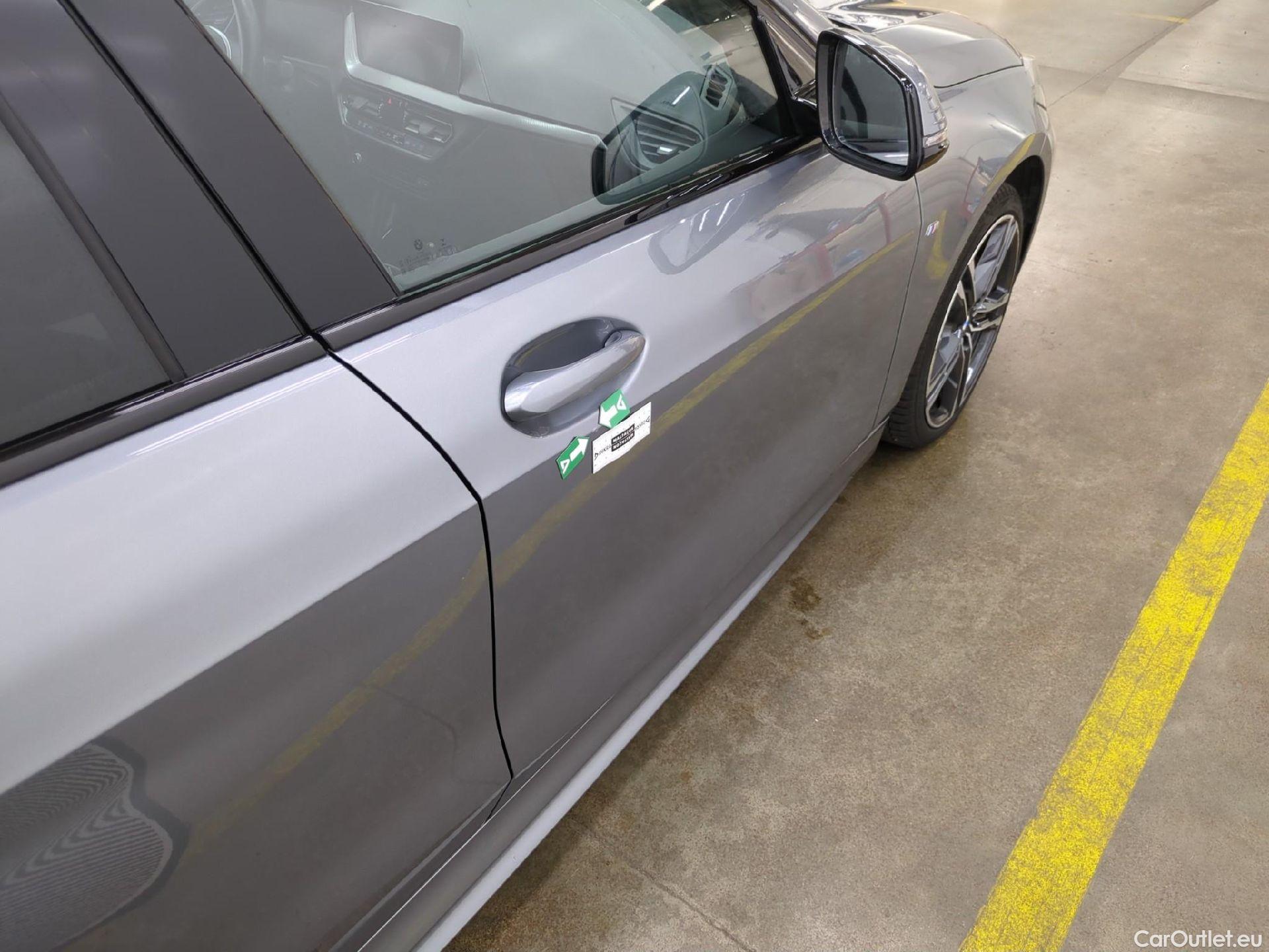  Bmw  Serie 1 Série 1 Berline 120 i M Design 2.0 180CV BVA7 E6d #45