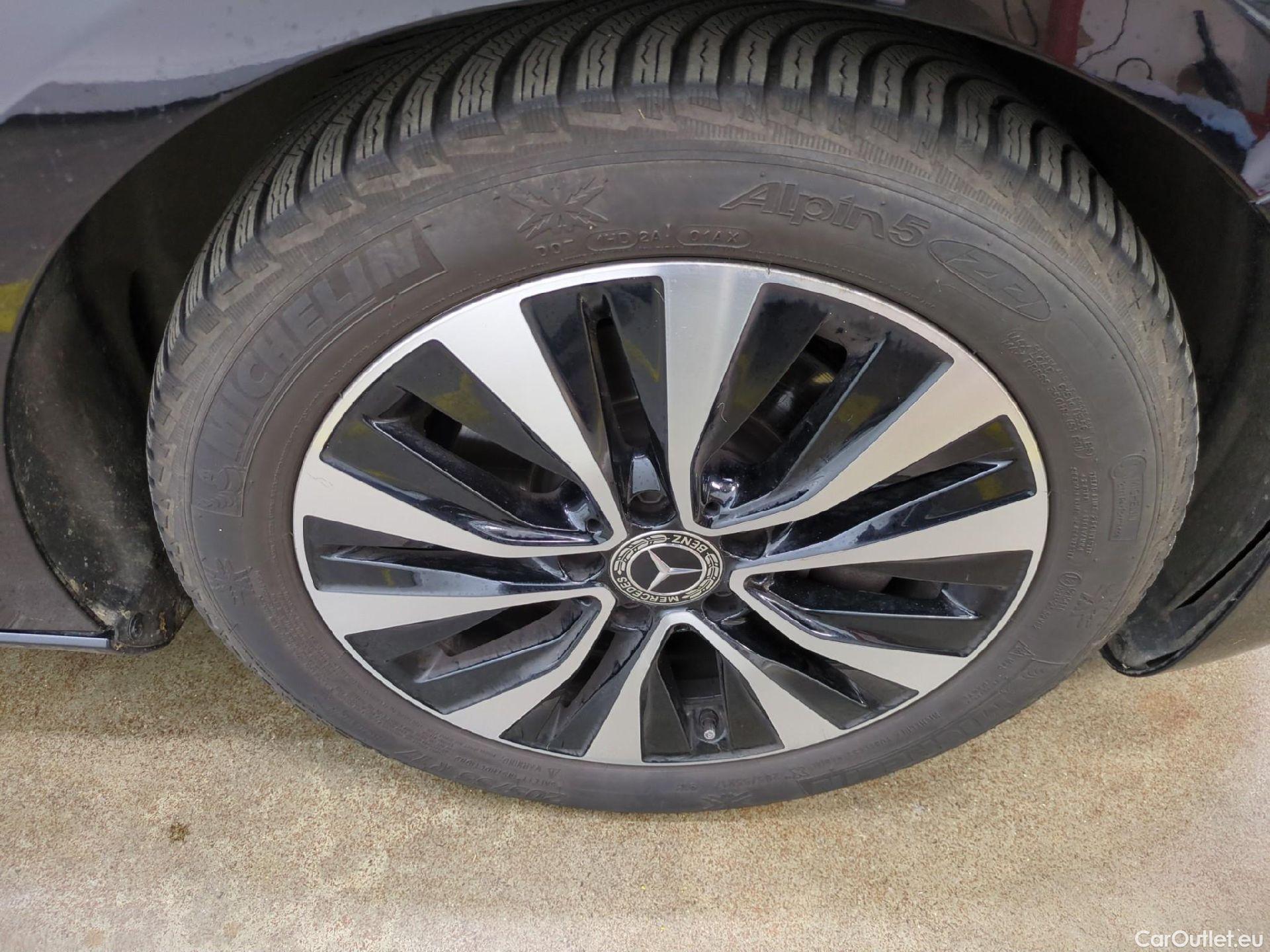  Mercedes  A-Klasse MERCEDES-BENZ Classe A Berline / 2018 / 4P / Berline A 180 d Business Line #3