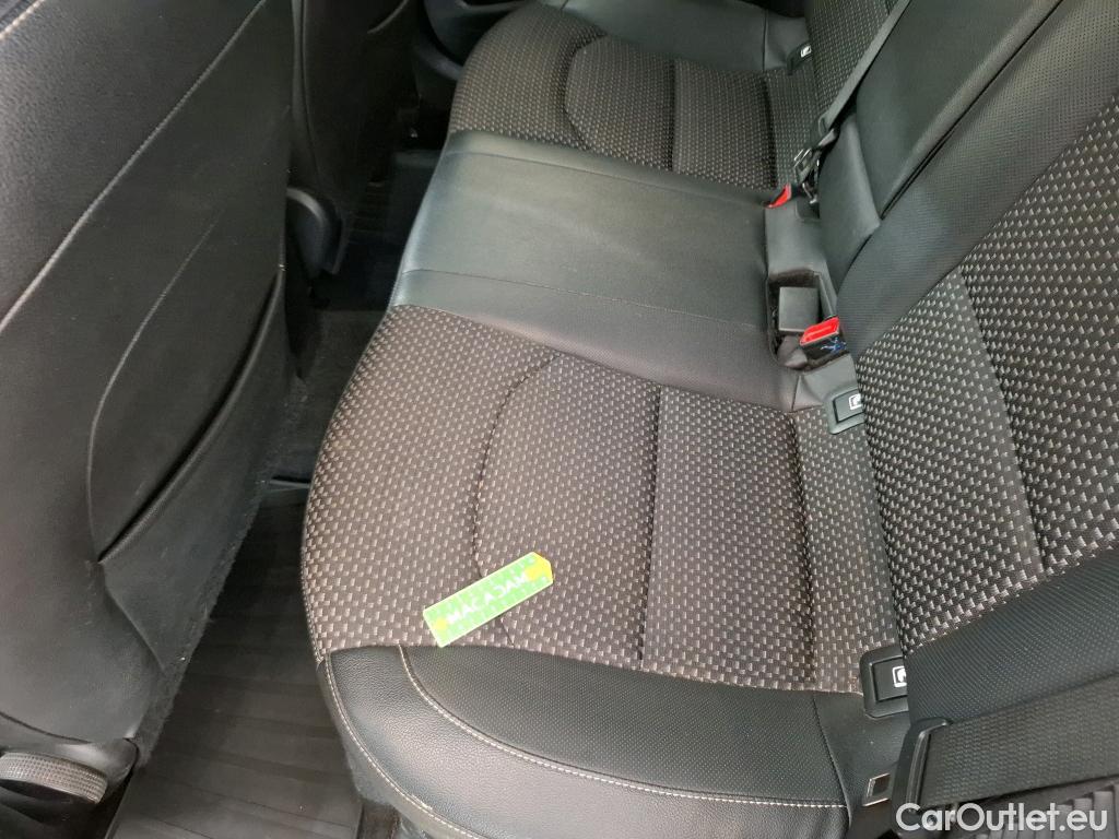  KIA  XCeed KIA  / 2019 / 5P / Crossover 1.6 GDI ISG ISG PHEV DESIGN DCT7 #27