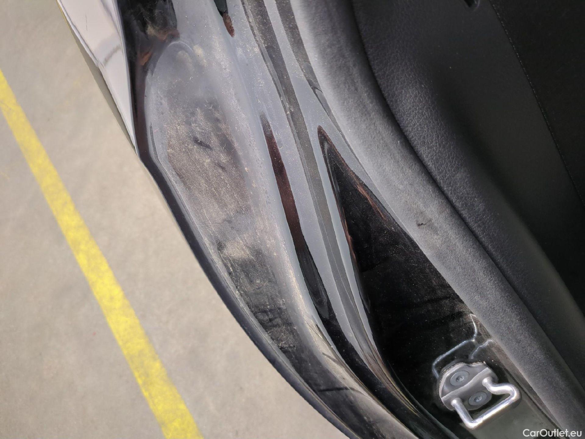 Mercedes  A-Klasse MERCEDES-BENZ Classe A Berline / 2018 / 4P / Berline A 180 d Business Line #18
