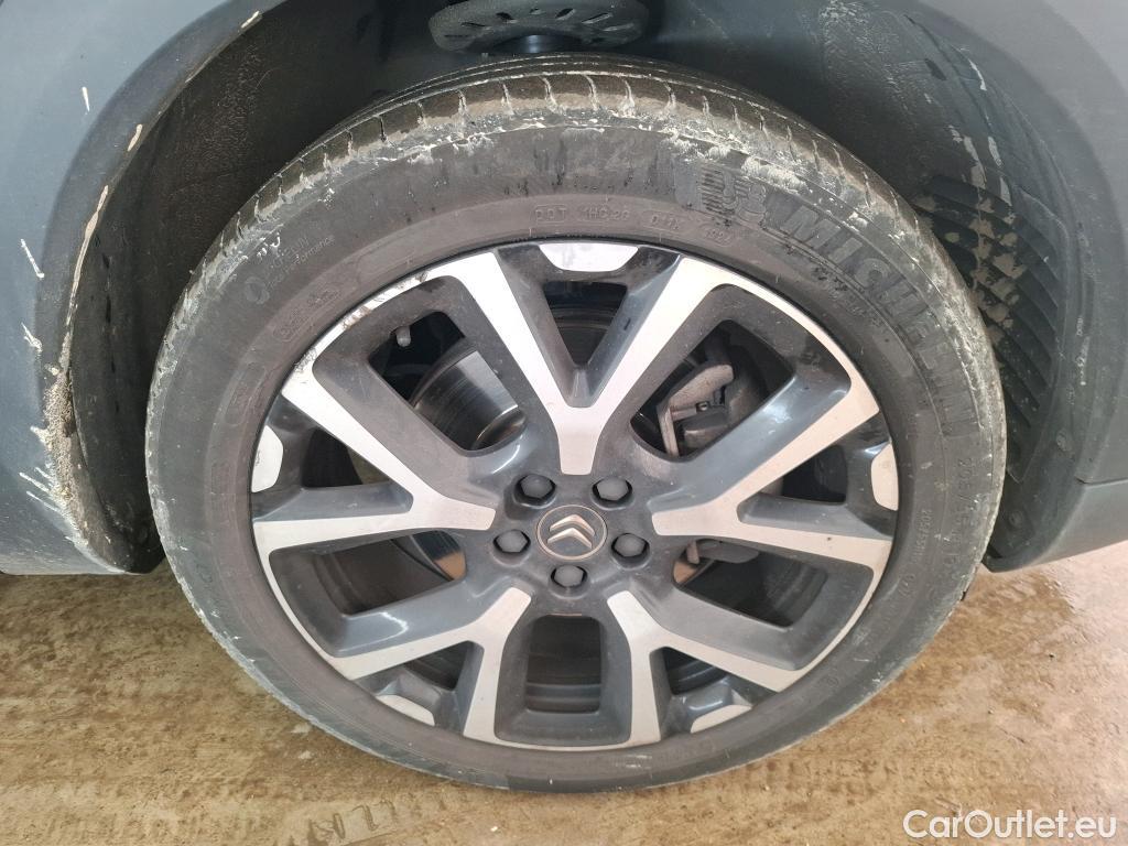  Citroen  C5 Aircross CITROEN  / 2018 / 5P / SUV Hybrid 225 e-EAT8 Shine Pack #33