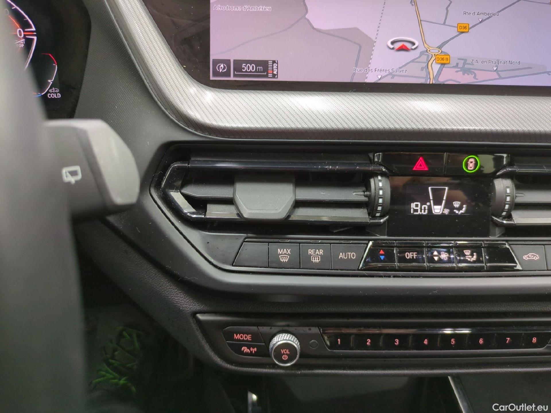  Bmw  Serie 1 Série 1 Berline 120 i M Design 2.0 180CV BVA7 E6d #4