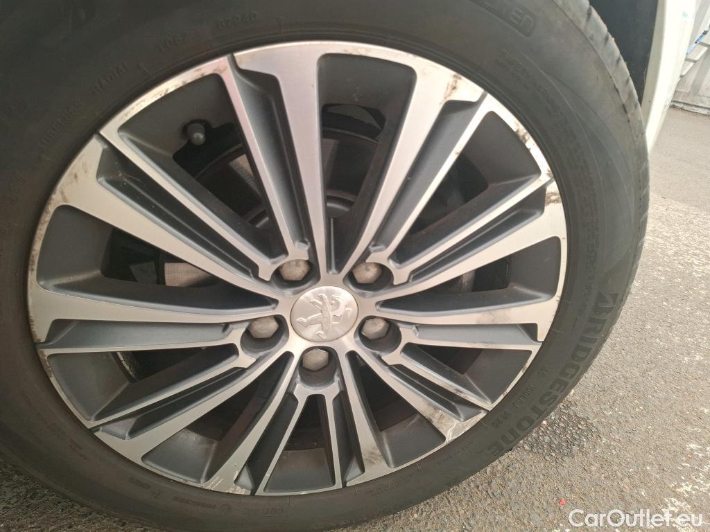  Peugeot  308  Allure Business 1.2 PureTech 130CV BVA8 E6d #19