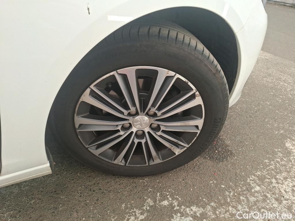  Peugeot  308  Allure Business 1.2 PureTech 130CV BVA8 E6d #18
