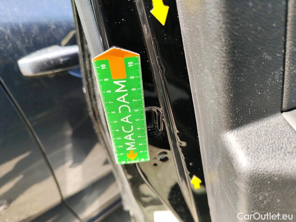  Renault  Captur  II Business 1.6 E-TECH Plug-in 160CV BVA6 E6d #16
