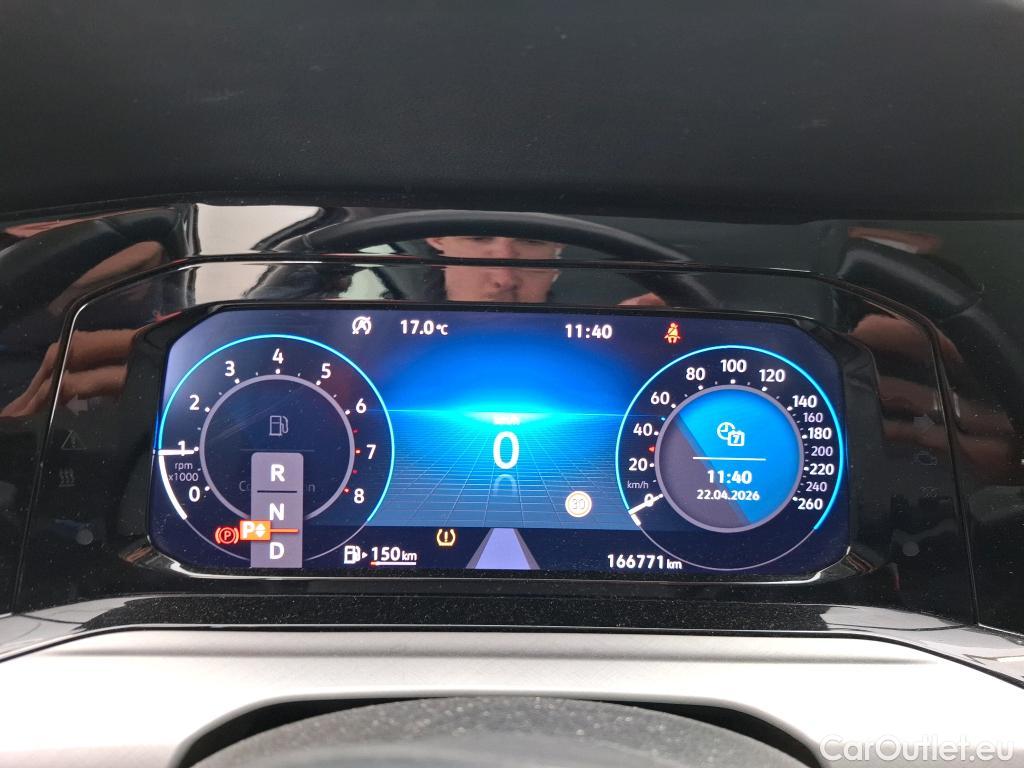 Volkswagen  Golf  VOLKSWAGEN SW / 2020 / 5P / Break 1.5 eTSI OPF 130 DSG7 Life Business #36