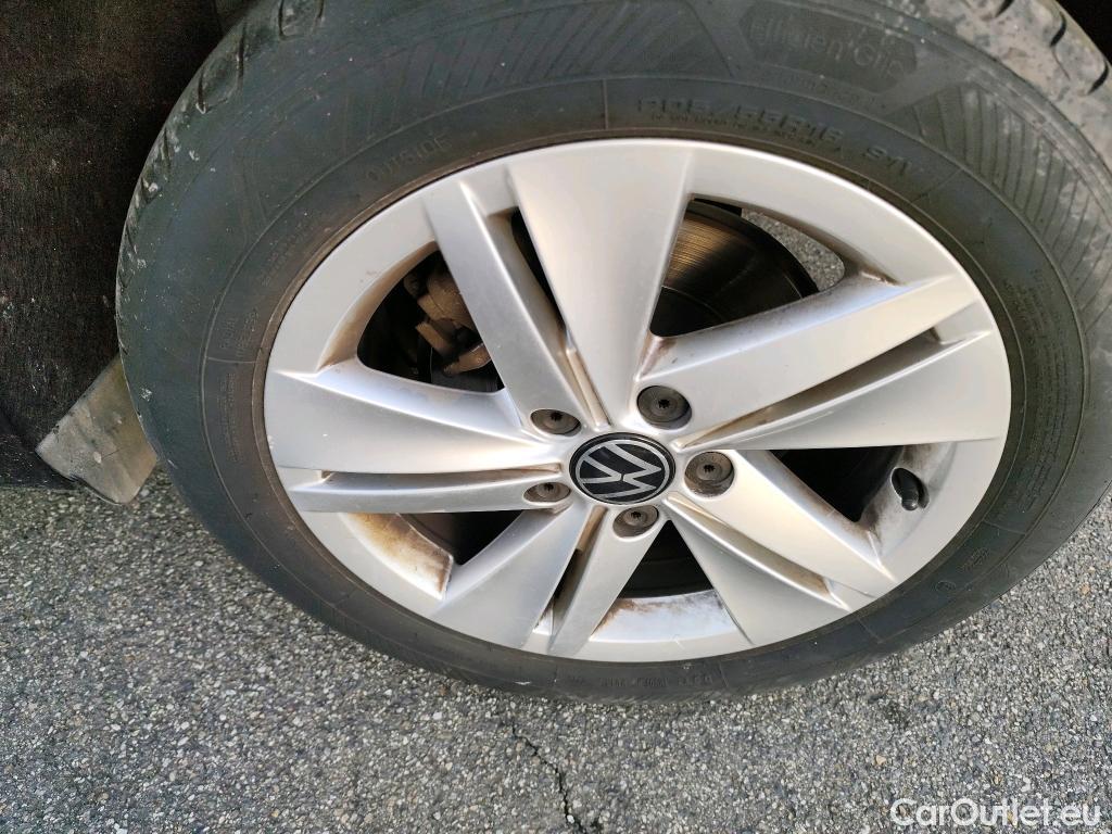  Volkswagen  Golf  VOLKSWAGEN / 2020 / 5P / Berline 2.0 TDI SCR 115 DSG7 Life Busi #18