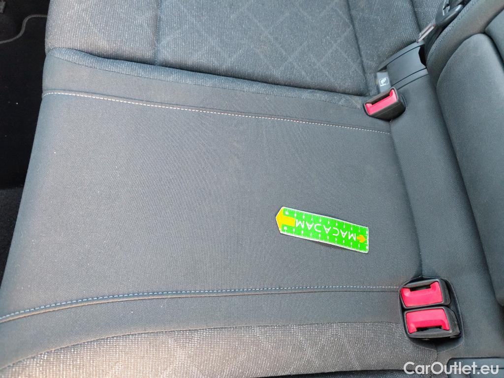  Volkswagen  Golf  VOLKSWAGEN / 2020 / 5P / Berline 2.0 TDI SCR 115 DSG7 Life Busi #13