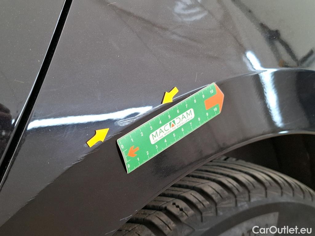  Volkswagen  Golf  VOLKSWAGEN SW / 2020 / 5P / Break 1.5 eTSI OPF 130 DSG7 Life Business #3
