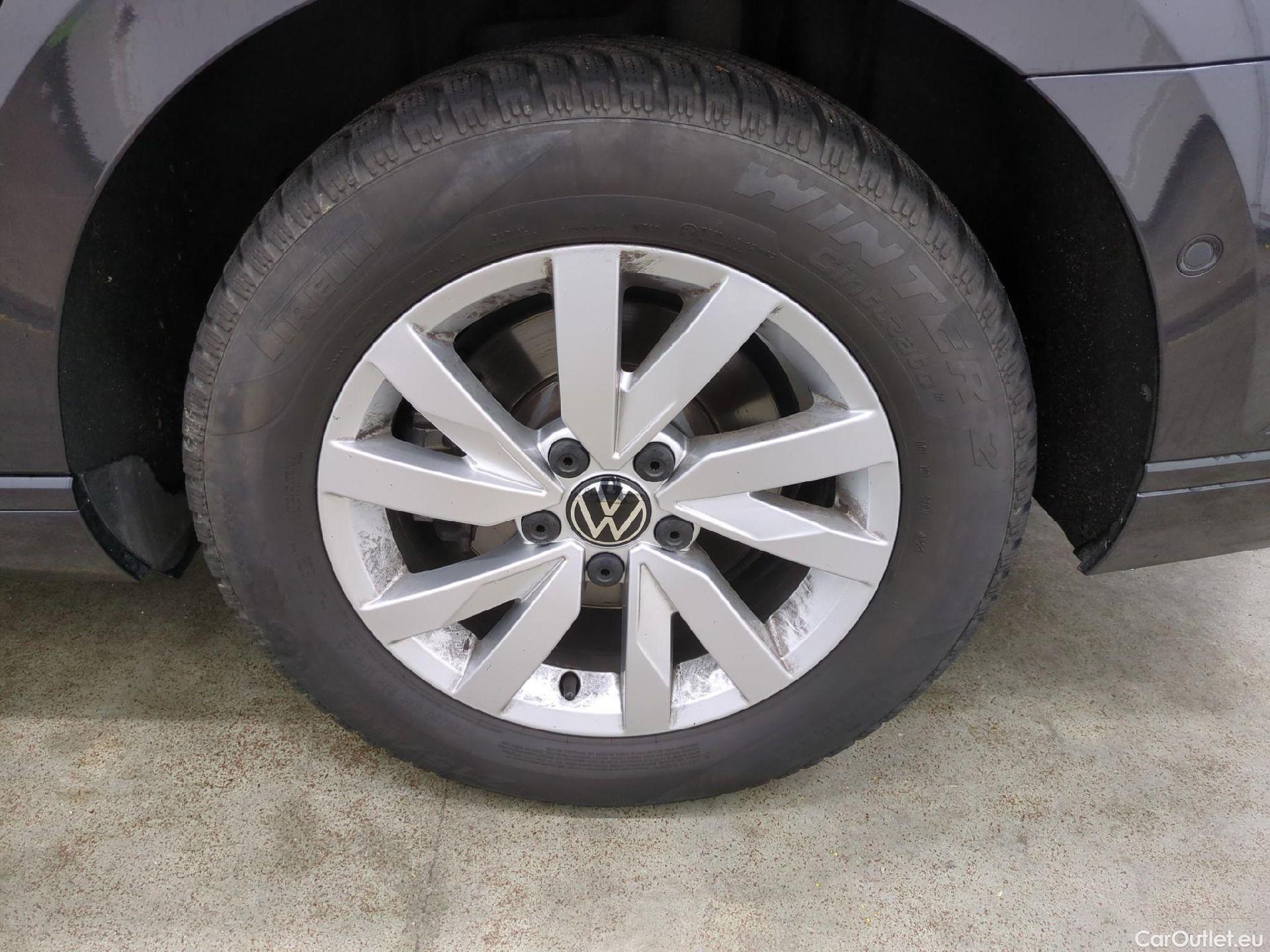  Volkswagen  Passat  Break Life Plus 2.0 TDI 150CV BVA7 E6d #9