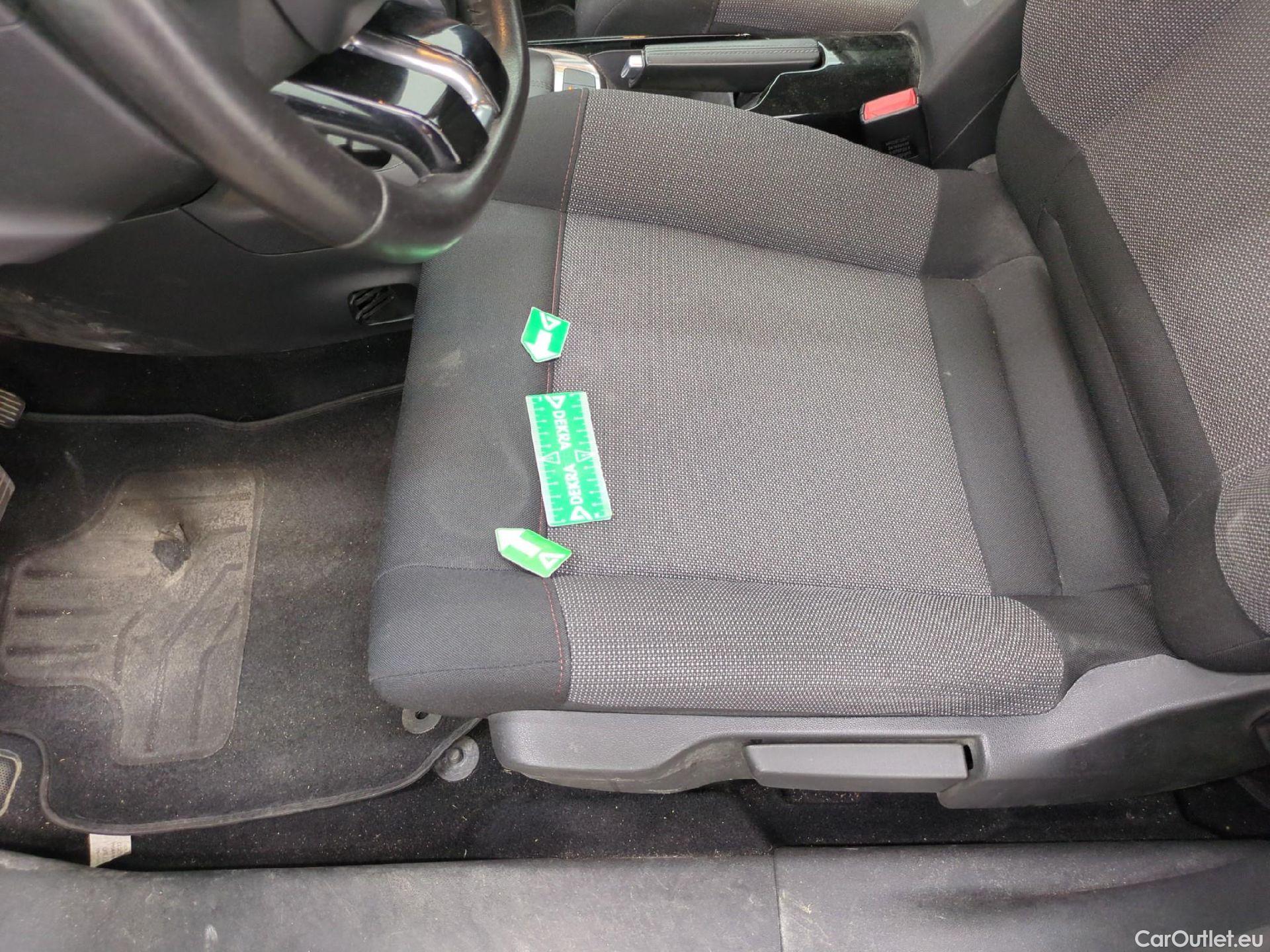  Citroen  C4 Cactus  Feel Nav Société 1.5 BlueHDI 120CV BVA6 E6dT #1