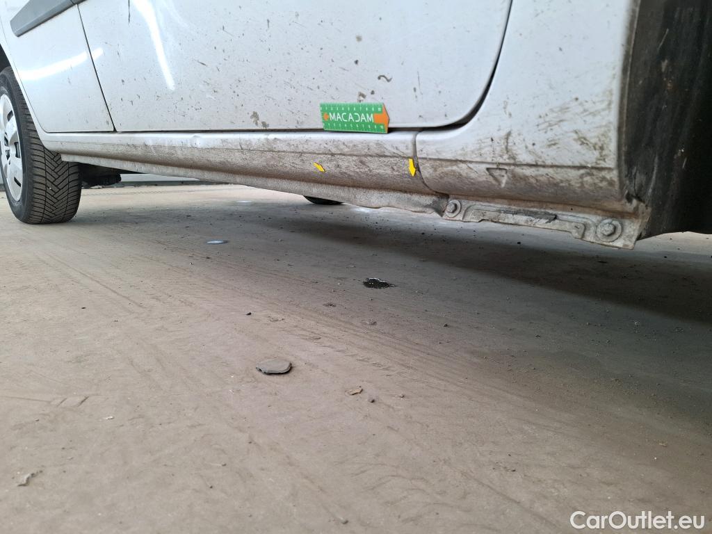  Renault  Kangoo  II Express Extra (Série Spéciale) 1.5 dCi 80CV BVM6 E6dT #22