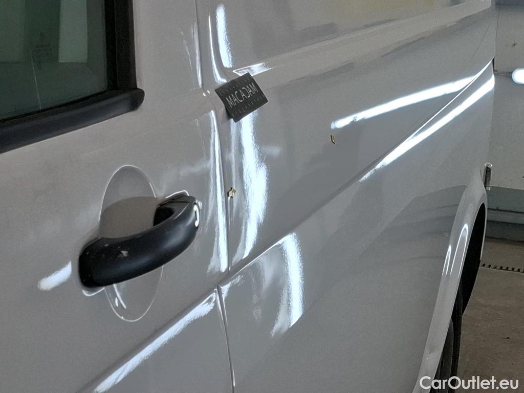  Volkswagen  Transporter VOLKSWAGEN  / 2019 / 4P / Fourgon tôlé 2.0 TDi 110 L2H1 Business #16