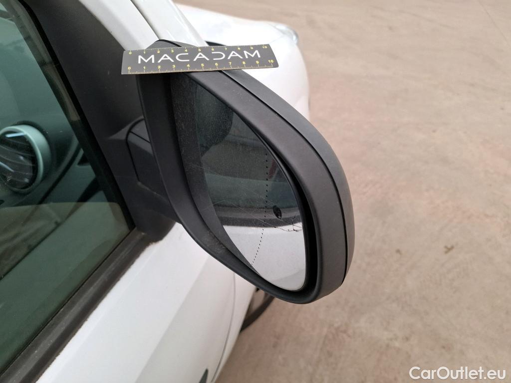  Renault  Kangoo  II Express Extra (Série Spéciale) 1.5 dCi 80CV BVM6 E6dT #98