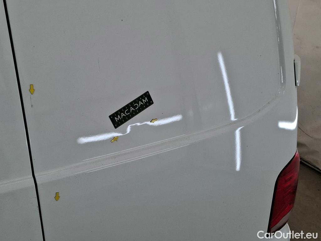  Volkswagen  Transporter VOLKSWAGEN  / 2019 / 4P / Fourgon tôlé 2.0 TDi 110 L2H1 Business #19
