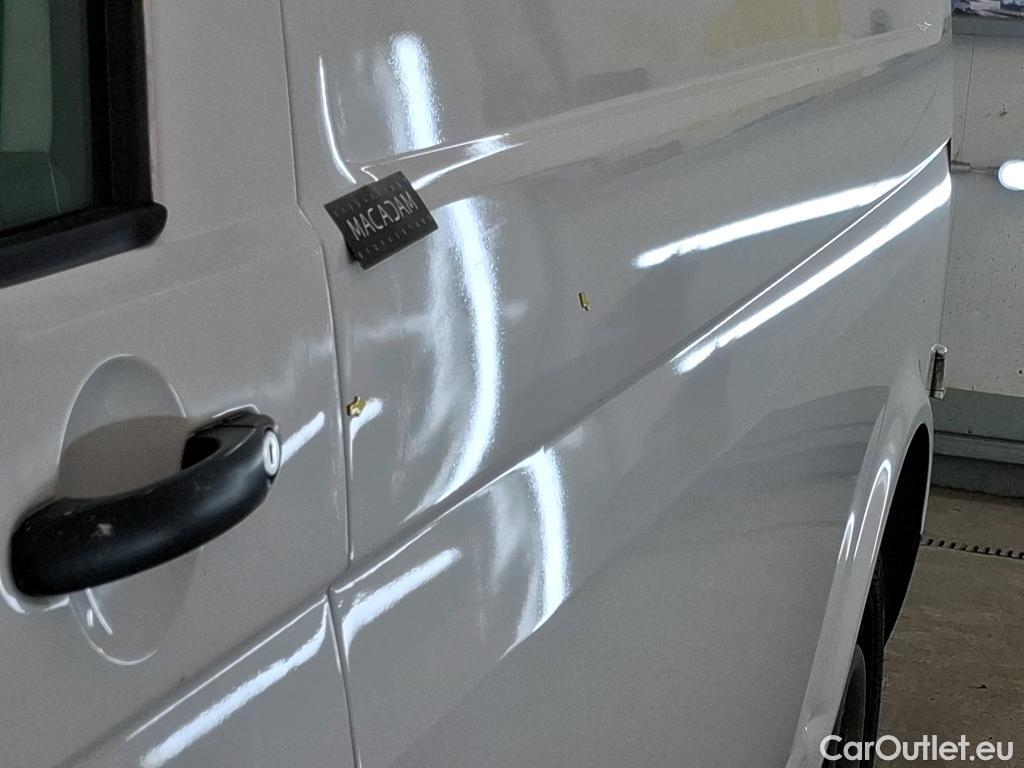  Volkswagen  Transporter VOLKSWAGEN  / 2019 / 4P / Fourgon tôlé 2.0 TDi 110 L2H1 Business #14