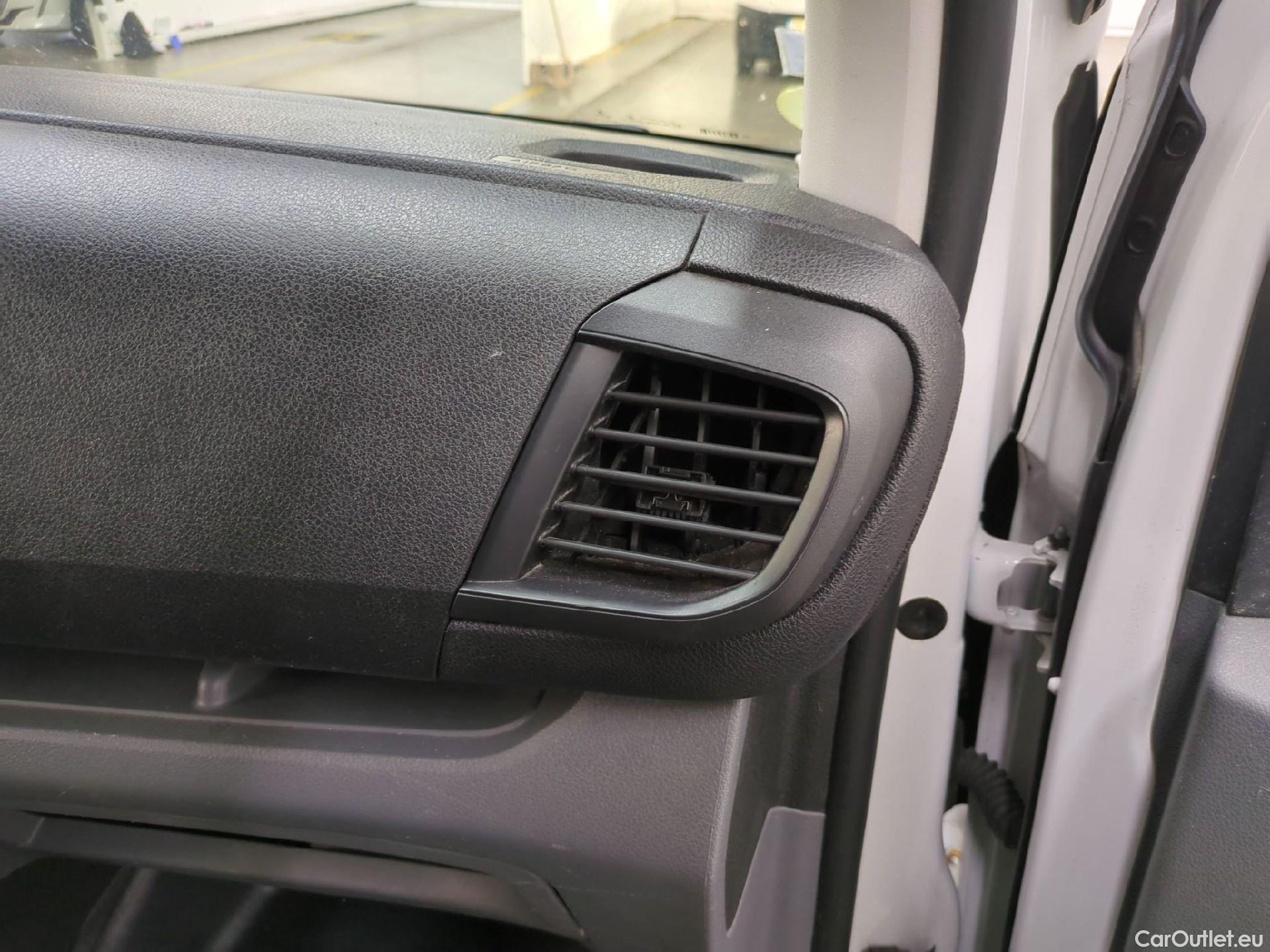  Peugeot  Expert  Fourgon Urban Compact 2.0 HDi 120CV BVA8 E6d #10