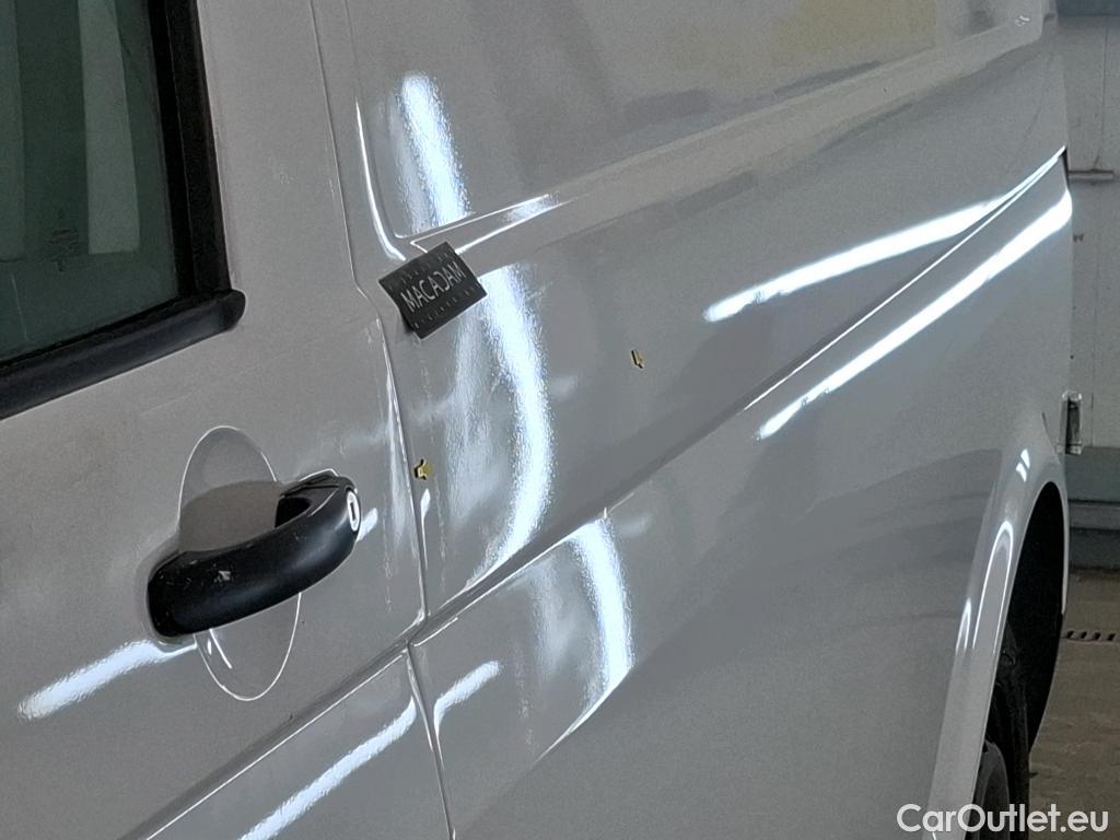  Volkswagen  Transporter VOLKSWAGEN  / 2019 / 4P / Fourgon tôlé 2.0 TDi 110 L2H1 Business #17