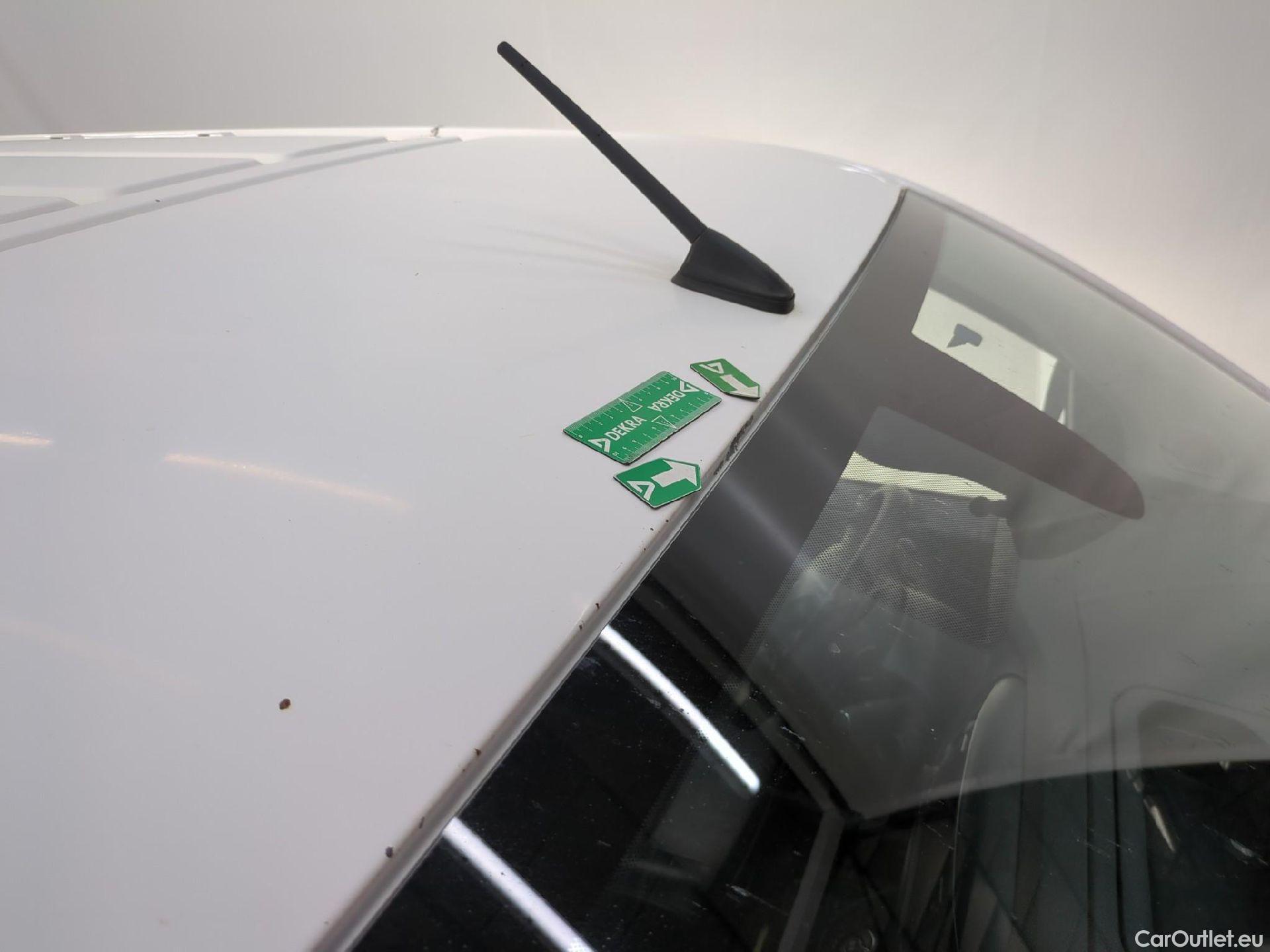  Peugeot  Expert  Fourgon Urban Compact 2.0 HDi 120CV BVA8 E6d #48