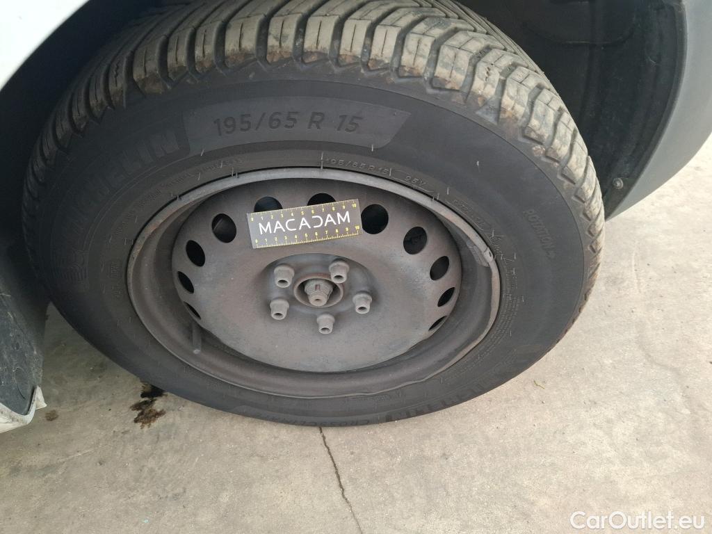  Renault  Kangoo  II Express Extra (Série Spéciale) 1.5 dCi 80CV BVM6 E6dT #49