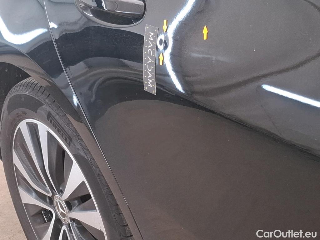  Mercedes  A-Klasse MERCEDES-BENZ Classe A Berline / 2018 / 4P / Berline A 180 d Business Line 8G-DCT #45