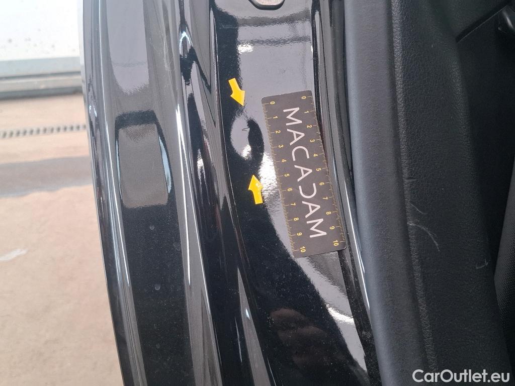  Mercedes  A-Klasse MERCEDES-BENZ Classe A Berline / 2018 / 4P / Berline A 180 d Business Line 8G-DCT #38